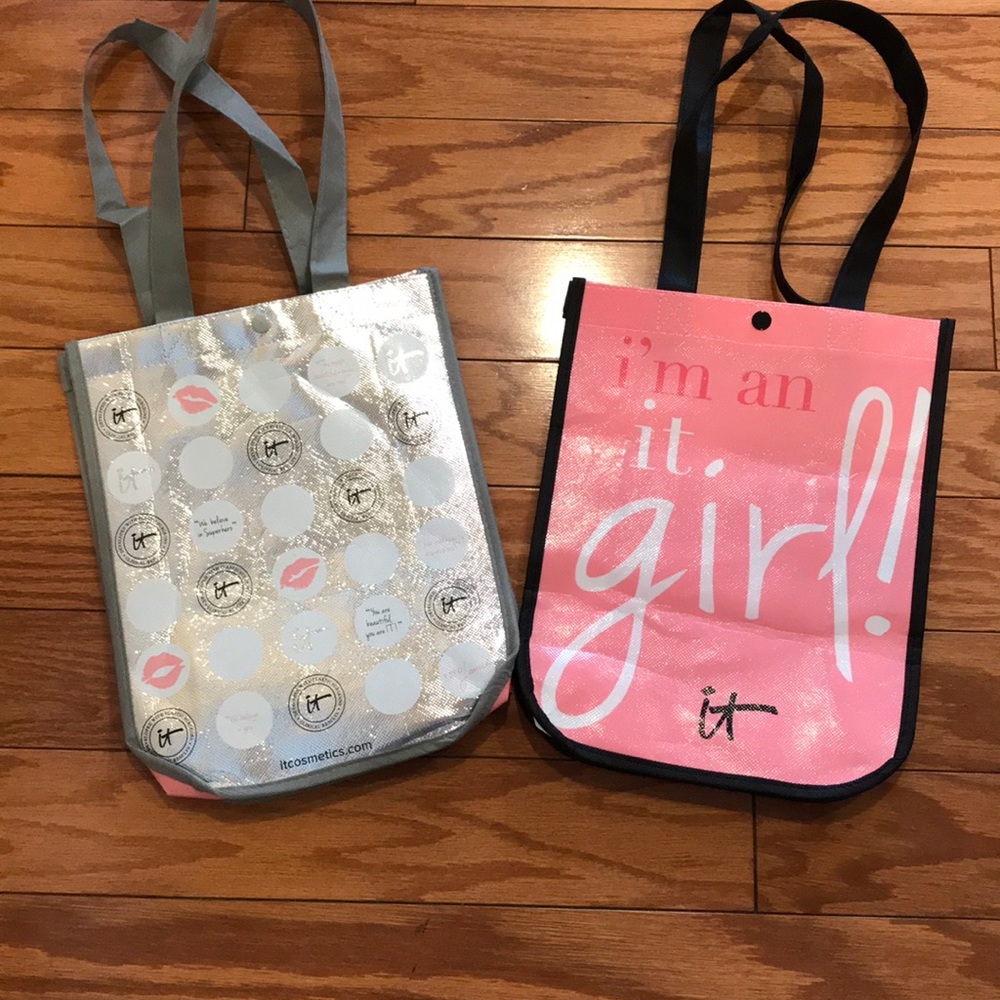 2 - IT Cosmetics small bags